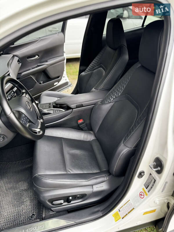 Внедорожник / Кроссовер Lexus UX 2019 в Тернополе фото 20 Внедорожник / Кроссовер Lexus UX 2019 в Тернополе