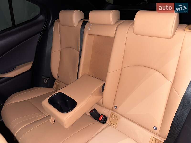 Внедорожник / Кроссовер Lexus UX 2023 в Одессе