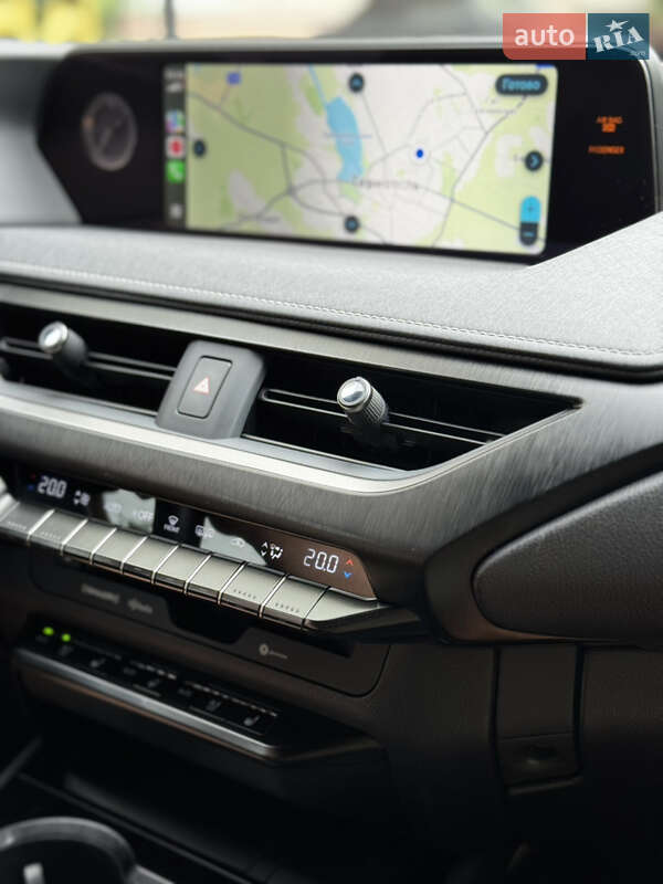 Внедорожник / Кроссовер Lexus UX 2019 в Тернополе фото 14 Внедорожник / Кроссовер Lexus UX 2019 в Тернополе