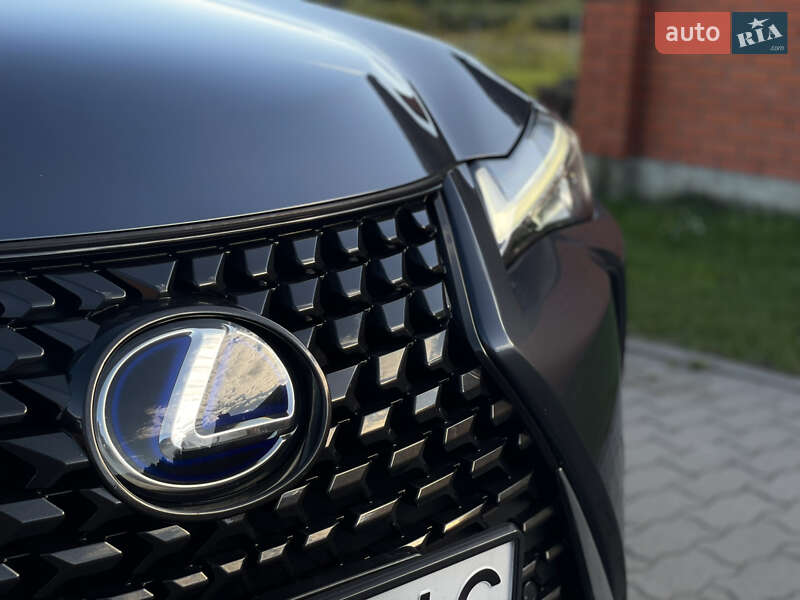 Позашляховик / Кросовер Lexus UX 2022 в Львові