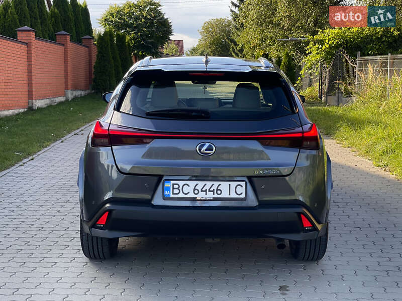 Позашляховик / Кросовер Lexus UX 2022 в Львові