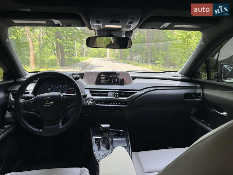 Внедорожник / Кроссовер Lexus UX 2020 в Львове