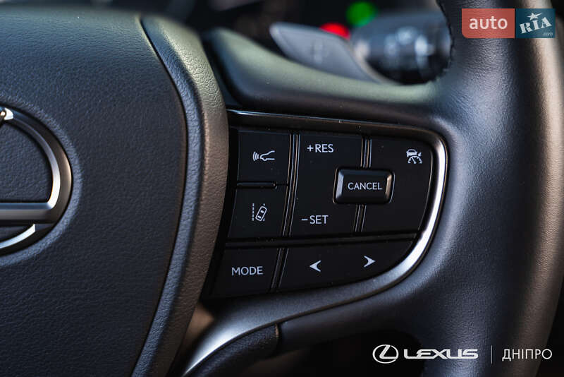 Внедорожник / Кроссовер Lexus UX 2023 в Днепре фото 21 Внедорожник / Кроссовер Lexus UX 2023 в Днепре