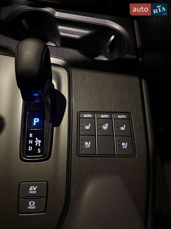 Внедорожник / Кроссовер Lexus UX 2024 в Одессе