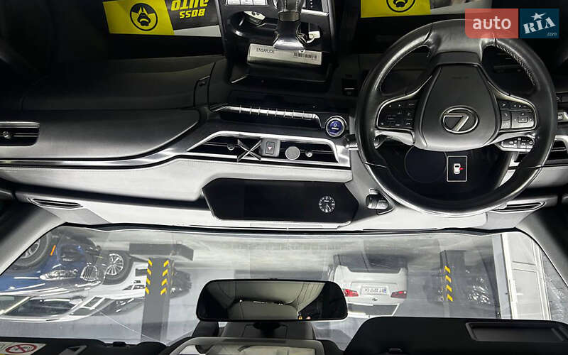 Позашляховик / Кросовер Lexus UX 2019 в Чернівцях