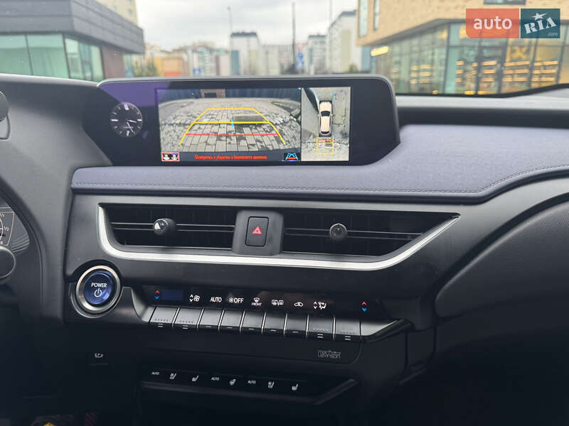 Внедорожник / Кроссовер Lexus UX 2022 в Хмельницком