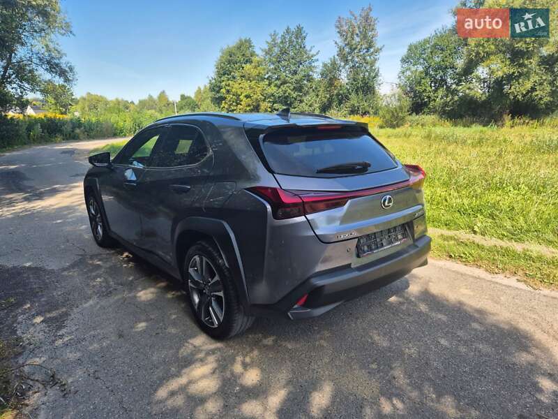 Позашляховик / Кросовер Lexus UX 2022 в Снятині