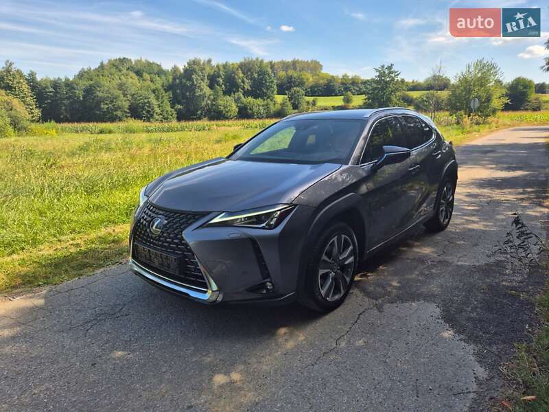 Позашляховик / Кросовер Lexus UX 2022 в Снятині