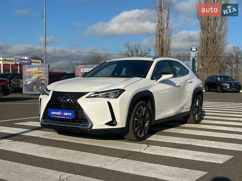 Lexus UX 2020