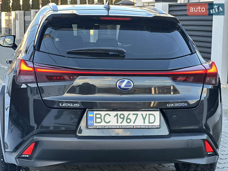 Позашляховик / Кросовер Lexus UX 2021 в Дрогобичі