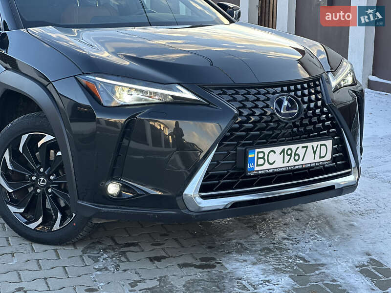 Позашляховик / Кросовер Lexus UX 2021 в Дрогобичі