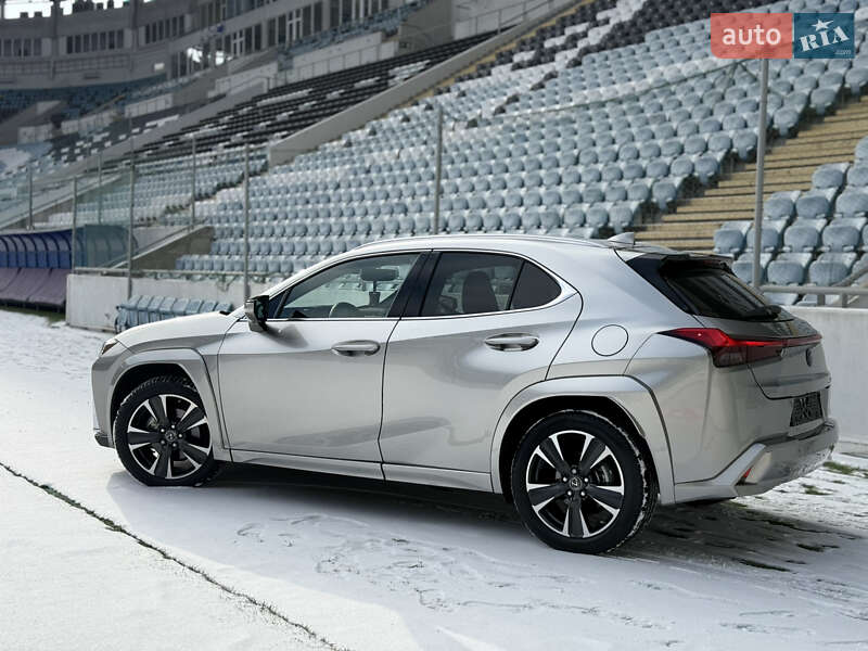 Позашляховик / Кросовер Lexus UX 2019 в Одесі фото 14 Позашляховик / Кросовер Lexus UX 2019 в Одесі
