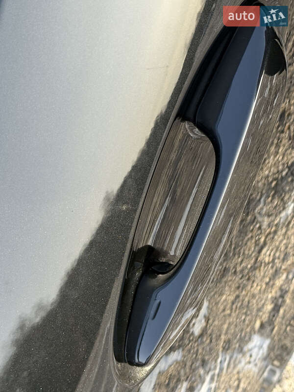 Позашляховик / Кросовер Lexus UX 2020 в Дніпрі