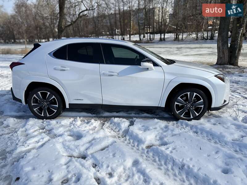 Позашляховик / Кросовер Lexus UX 2022 в Києві