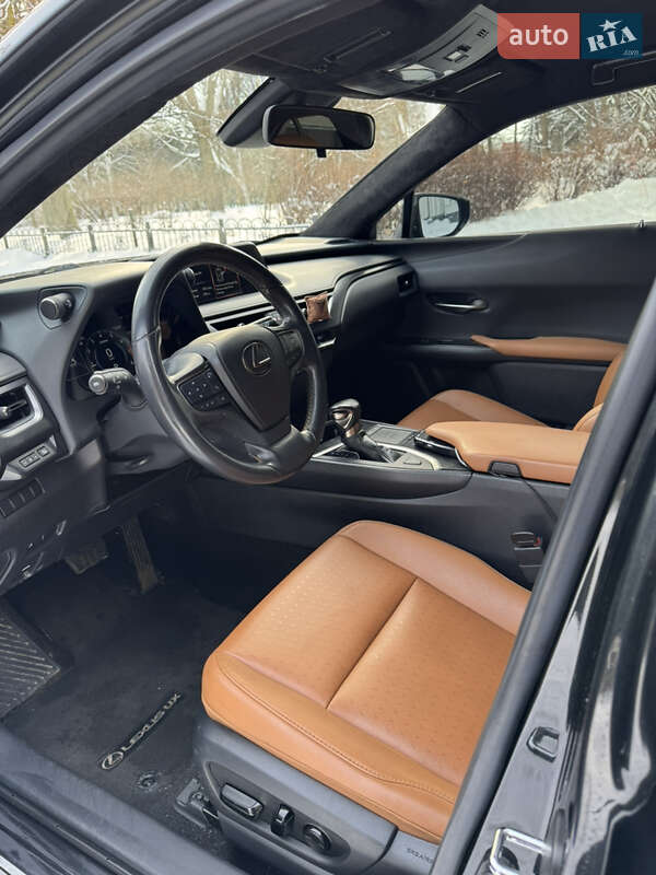 Позашляховик / Кросовер Lexus UX 2020 в Києві фото 6 Позашляховик / Кросовер Lexus UX 2020 в Києві