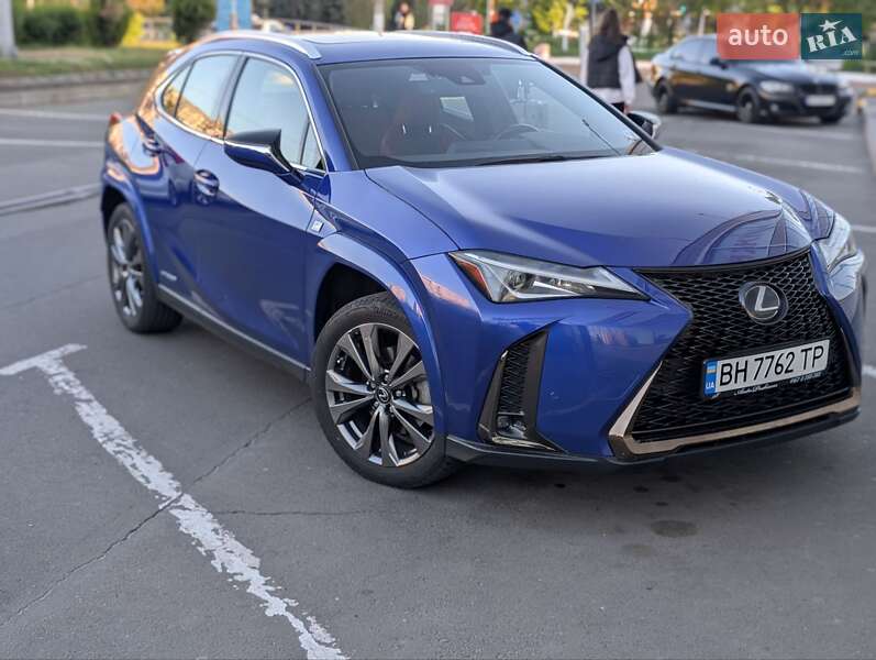 Позашляховик / Кросовер Lexus UX 2019 в Одесі фото 3 Позашляховик / Кросовер Lexus UX 2019 в Одесі