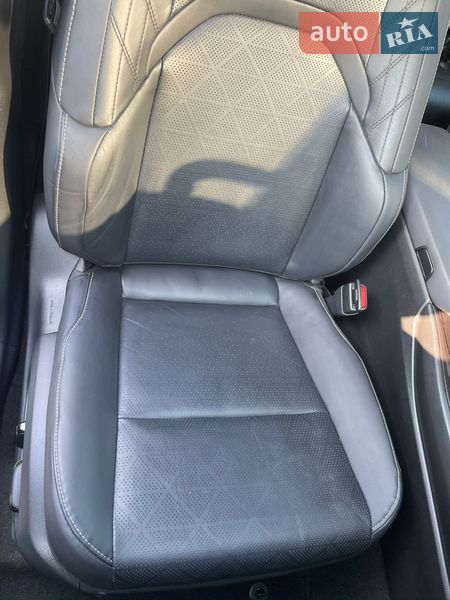 Внедорожник / Кроссовер Lexus UX 2020 в Ужгороде