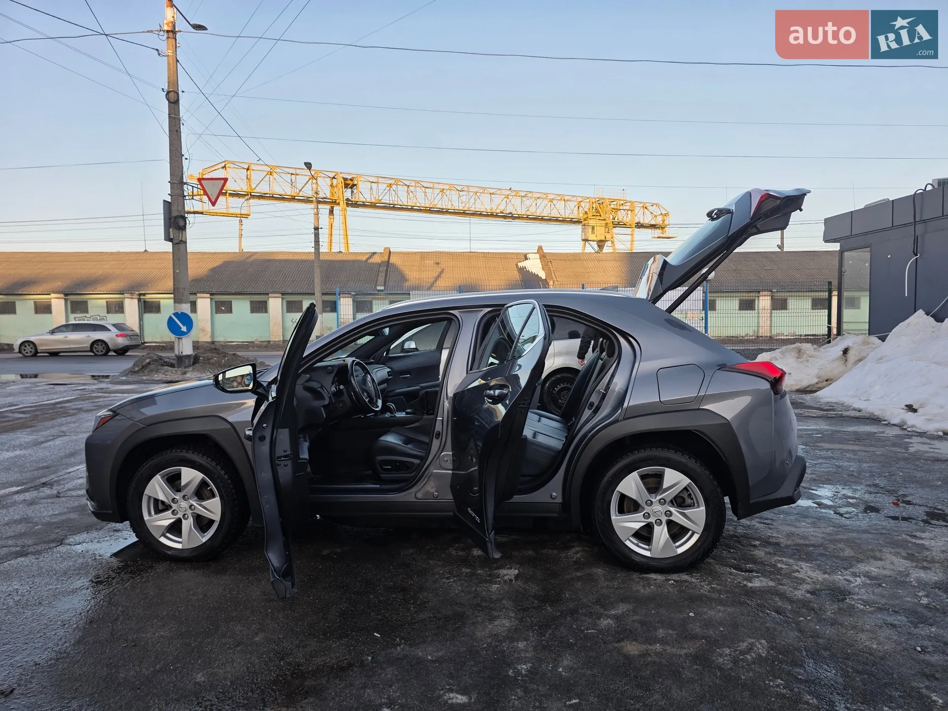 2021 Lexus UX - мініатюра 3