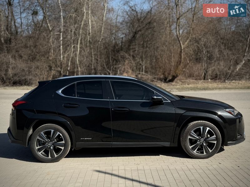 Внедорожник / Кроссовер Lexus UX 2021 в Львове