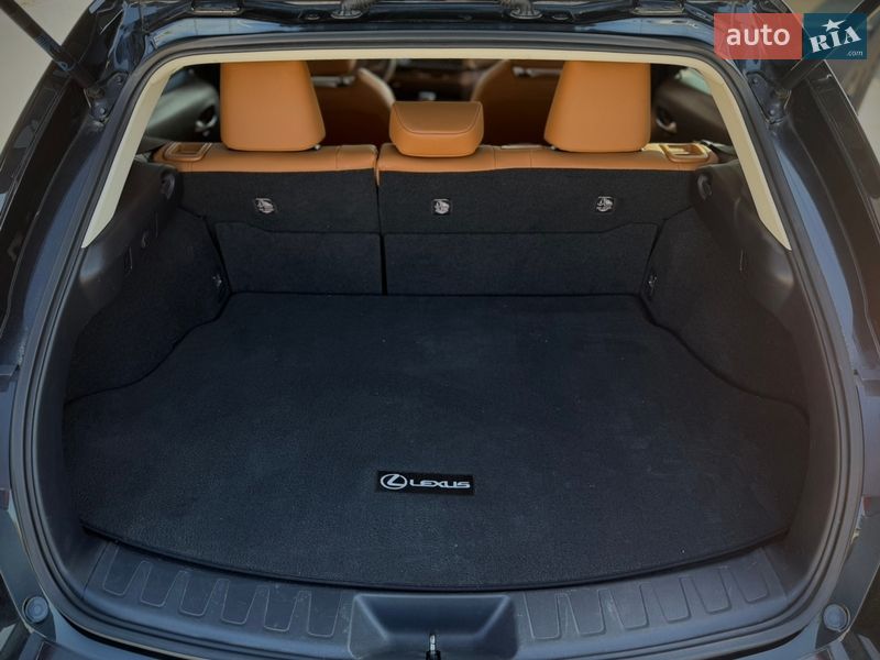 Внедорожник / Кроссовер Lexus UX 2021 в Львове