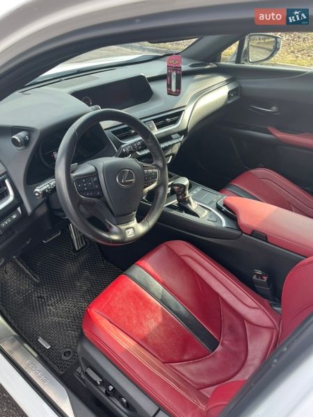 Внедорожник / Кроссовер Lexus UX 2018 в Кременчуге