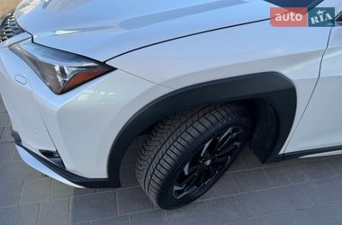 Внедорожник / Кроссовер Lexus UX 2022 в Хмельницком