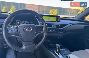 Внедорожник / Кроссовер Lexus UX 2022 в Хмельницком