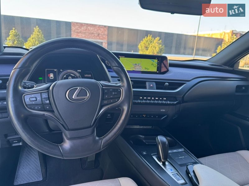 Внедорожник / Кроссовер Lexus UX 2022 в Хмельницком