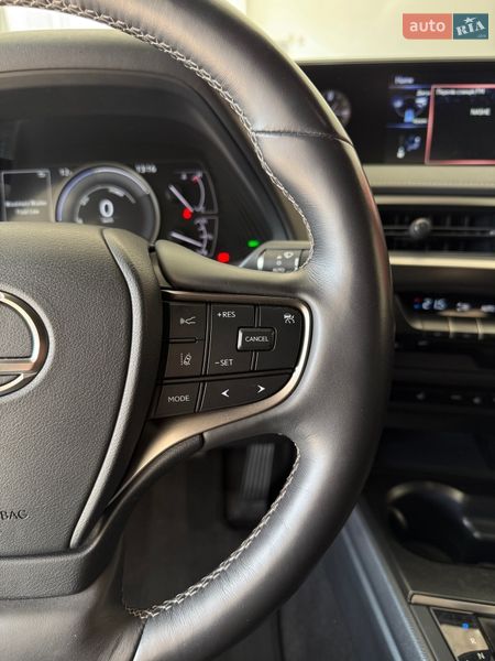Внедорожник / Кроссовер Lexus UX 2021 в Черновцах
