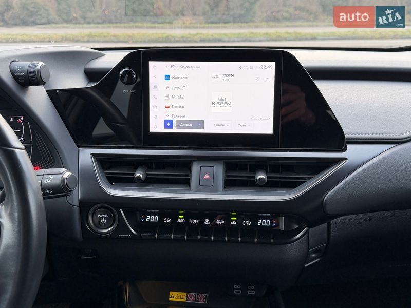 Позашляховик / Кросовер Lexus UX 2023 в Львові