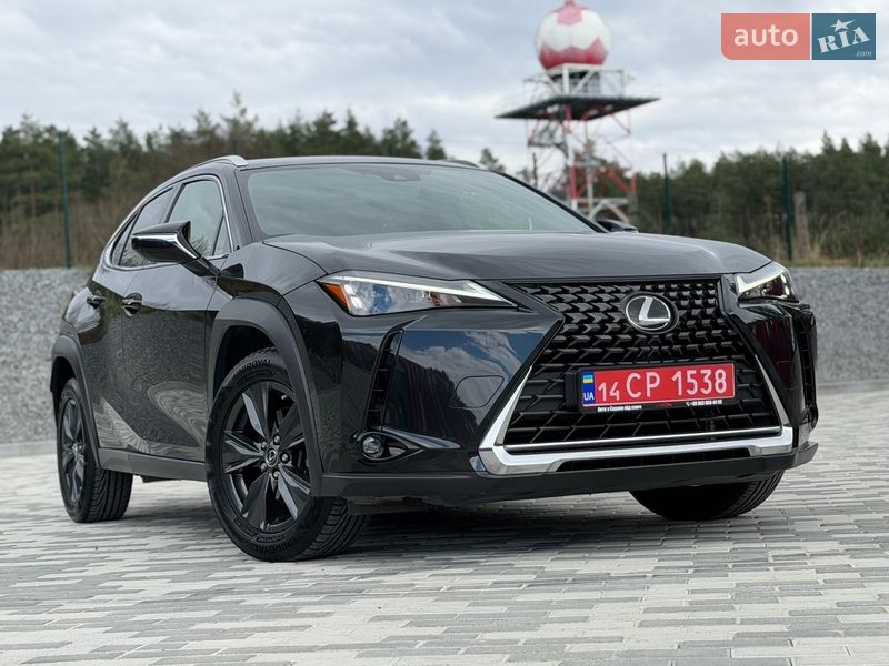 Позашляховик / Кросовер Lexus UX 2023 в Львові