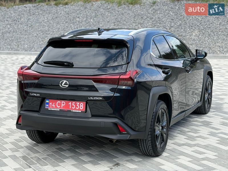 Позашляховик / Кросовер Lexus UX 2023 в Львові