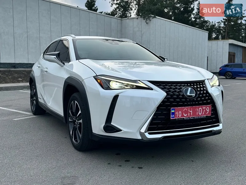 Lexus UX 2019