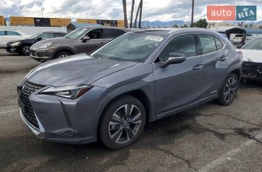 Lexus UX 2020