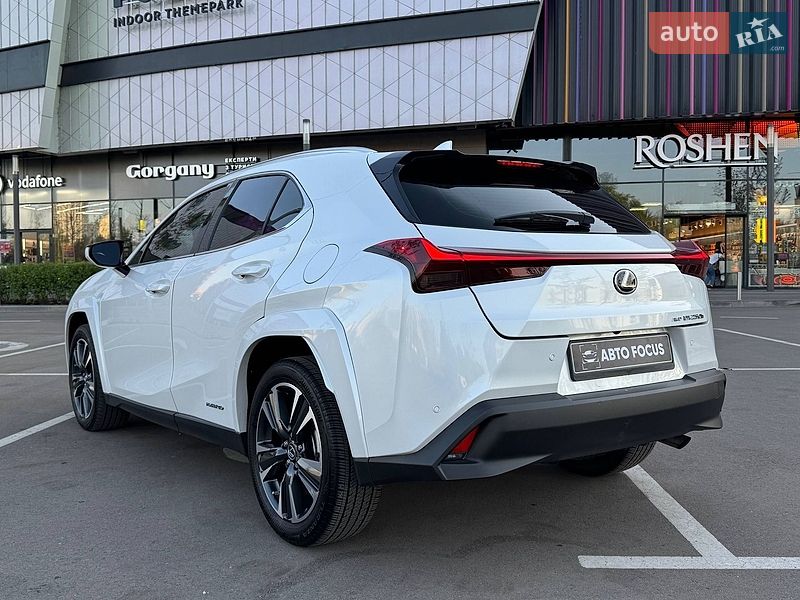 Внедорожник / Кроссовер Lexus UX 2022 в Киеве