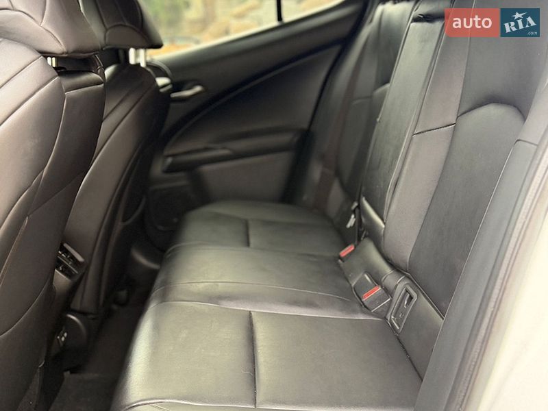 Внедорожник / Кроссовер Lexus UX 2021 в Запорожье
