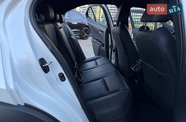 Внедорожник / Кроссовер Lexus UX 2021 в Киеве