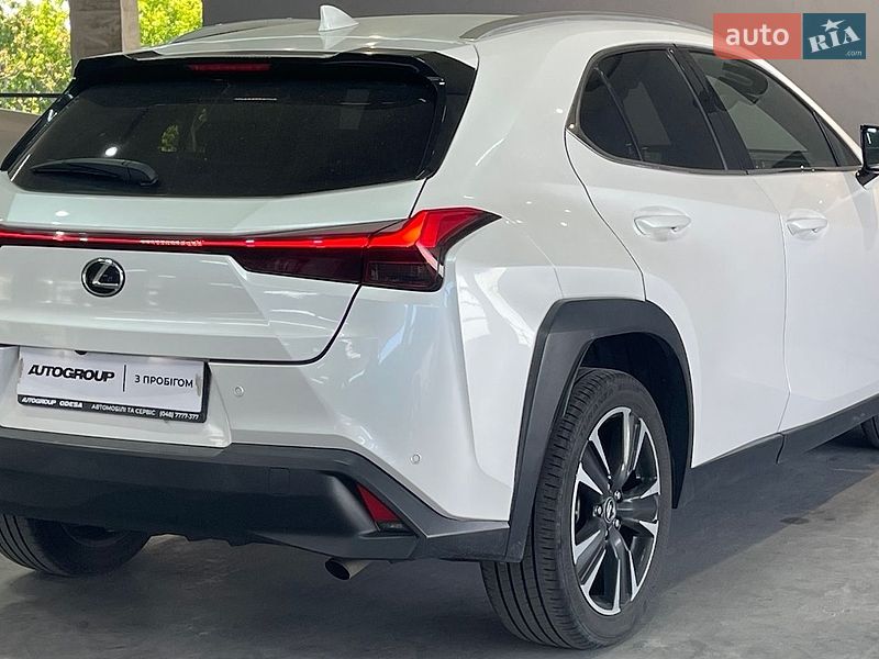 Внедорожник / Кроссовер Lexus UX 2019 в Одессе