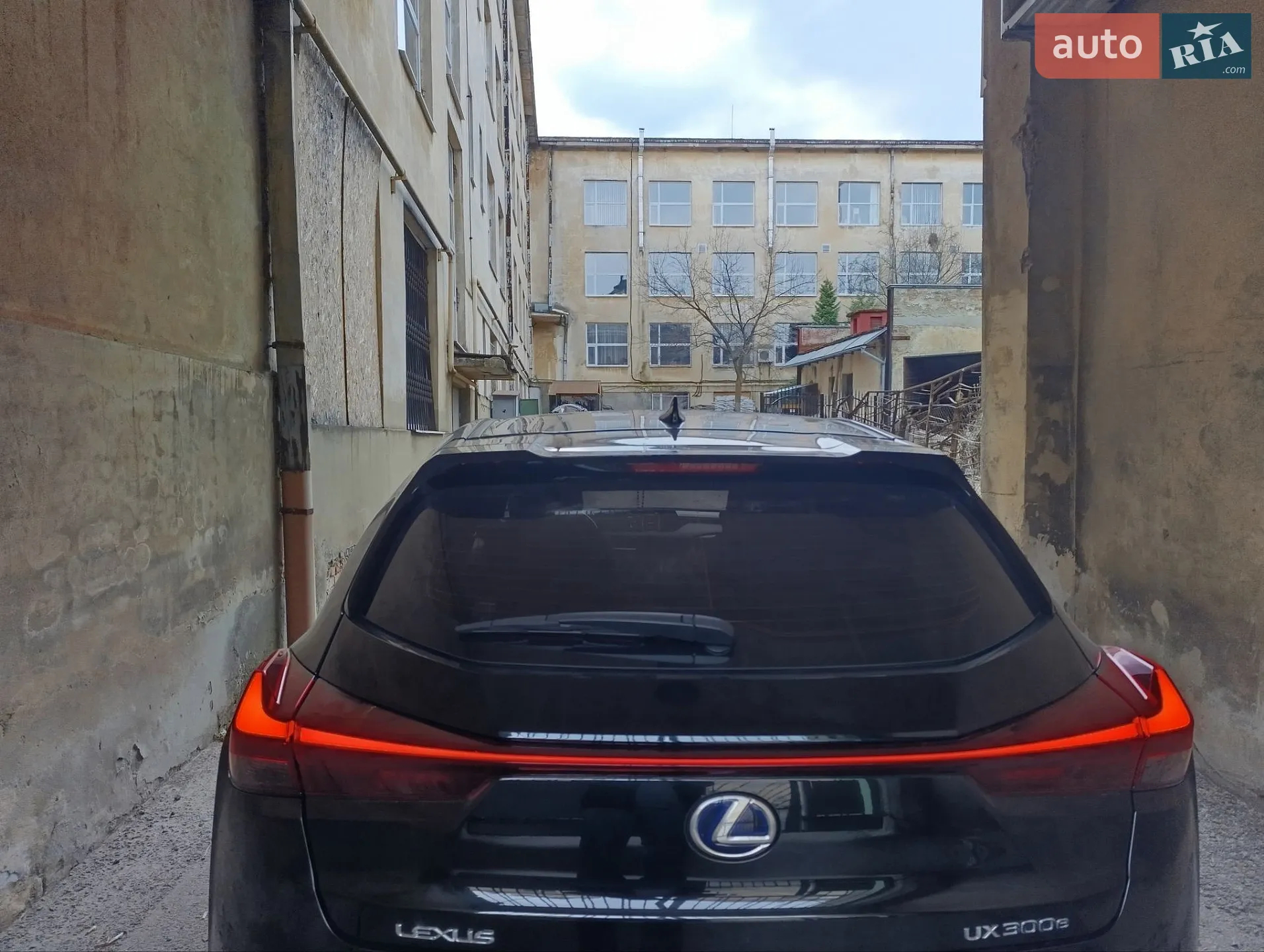 2020 Lexus UX - мініатюра 2