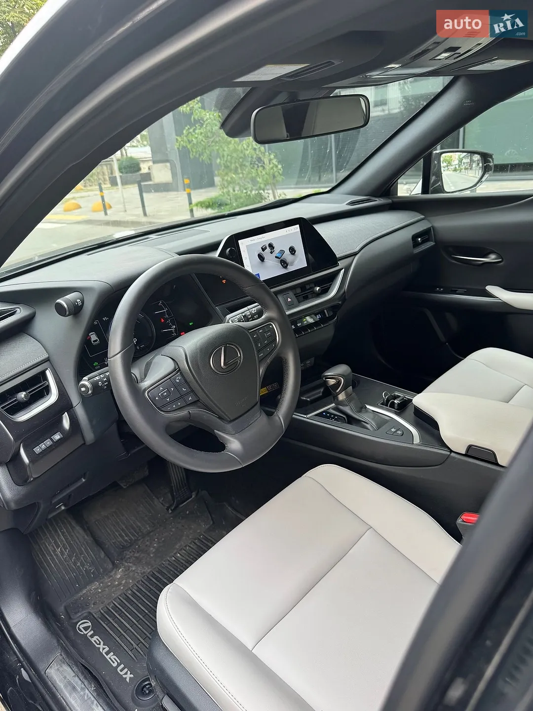 2023 Lexus UX - мініатюра 8