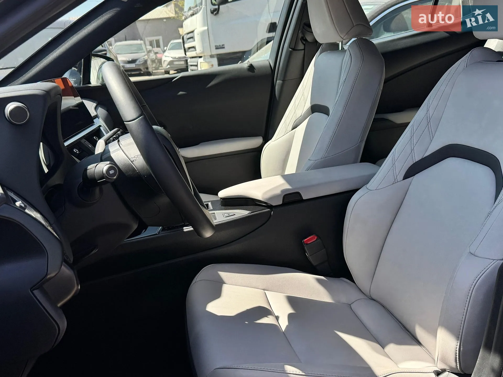 2023 Lexus UX - мініатюра 15