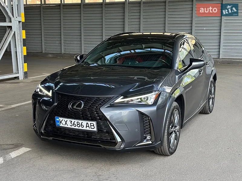 Lexus UX 2023
