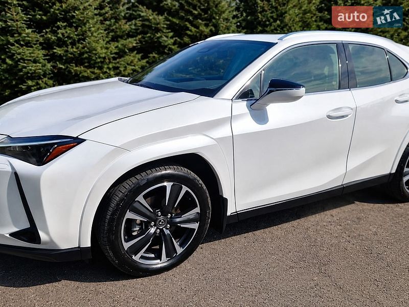 Внедорожник / Кроссовер Lexus UX 2025 в Киеве