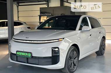 Позашляховик / Кросовер Li Auto L6 2024 в Києві