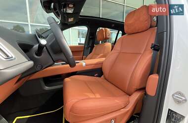 Внедорожник / Кроссовер Li Auto L6 2024 в 