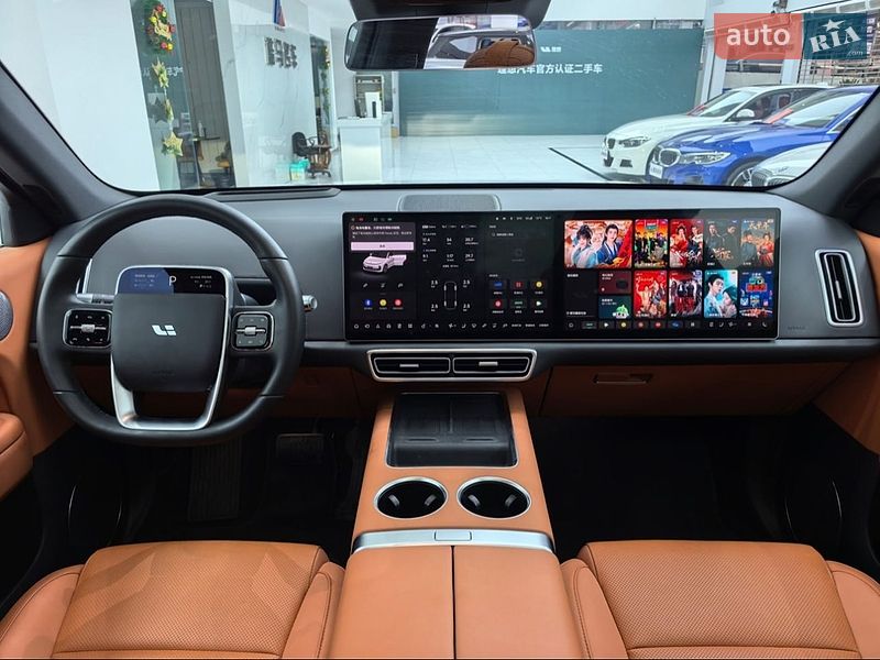 Внедорожник / Кроссовер Li Auto L6 2024 в Киеве