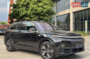Внедорожник / Кроссовер Li Auto L7 2024 в 