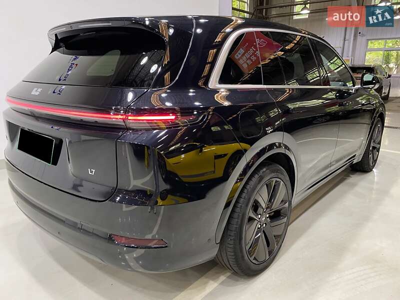 Позашляховик / Кросовер Li Auto L7 2024 в Києві