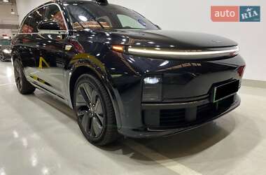Внедорожник / Кроссовер Li Auto L7 2024 в 