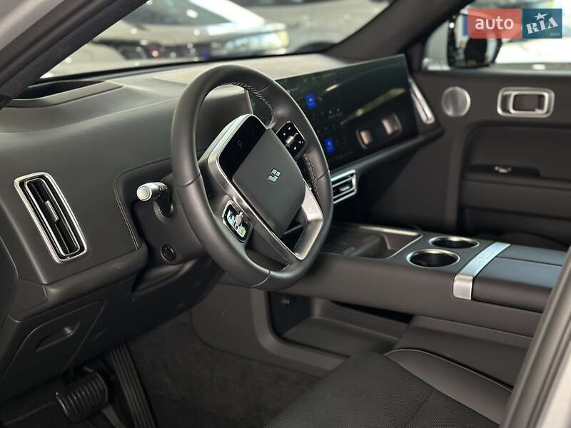 Внедорожник / Кроссовер Li Auto L7 2025 в Одессе